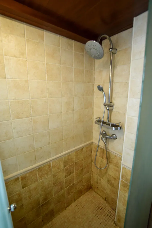 PISO CENTRICO EN EL BARRIO DE ARRANCAPINS. — 37