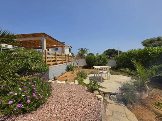 Encantadora villa en la prestigiosa zona de Balcón al Mar, Jávea — 25