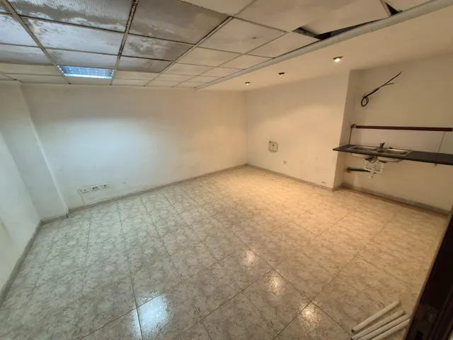 Local Comercial  - Oportunidad Única — 8