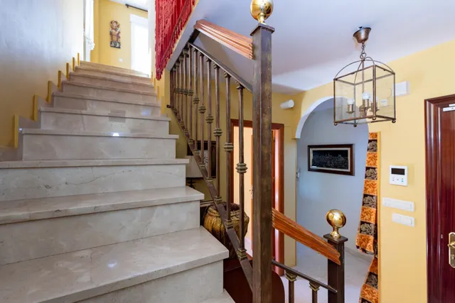 CHALET INDEPENDIENTE CON PISCINA PRIVADA, JARDÍN Y GARAJE EN MONACHIL — 35