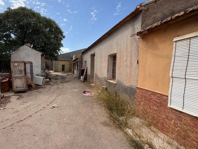 Venta de casa de campo con terreno en Baños y Mendigo. — 15