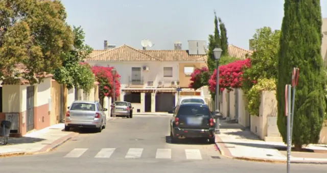 Venta casa en Castilleja de la Cuesta (Sevilla) — 3