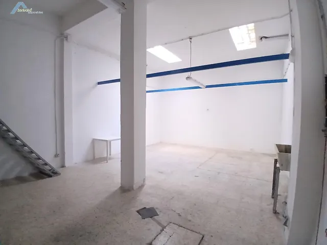LOCAL COMERCIAL MUY LUMINOSO — 10