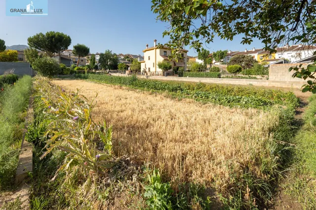 TERRENO URBANO 1060m EN LA ZUBIA — 5