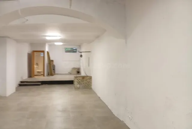 Local comercial en alquiler en ubicación privilegiada junto  - foto 3