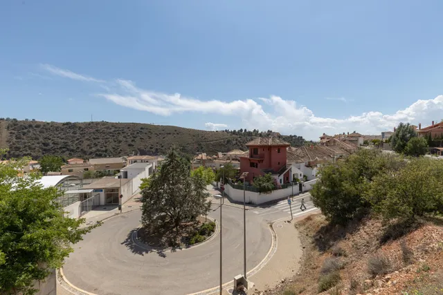 Parcela Urbanizable en Carretera de la Sierra — 24