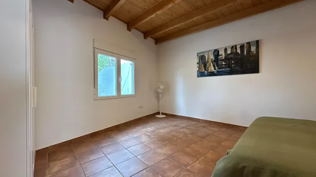 Finca rústica con placas solares y pozo en Garrapinillos, Zaragoza. — 30