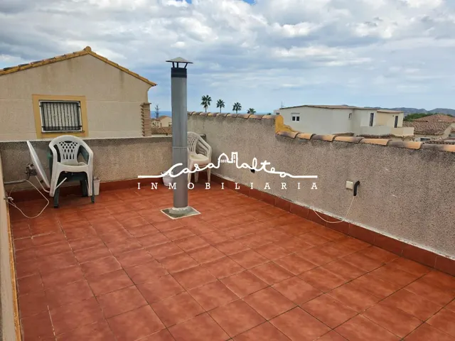Chalet independiente en Polop con Terraza y Jardín Privado — 21
