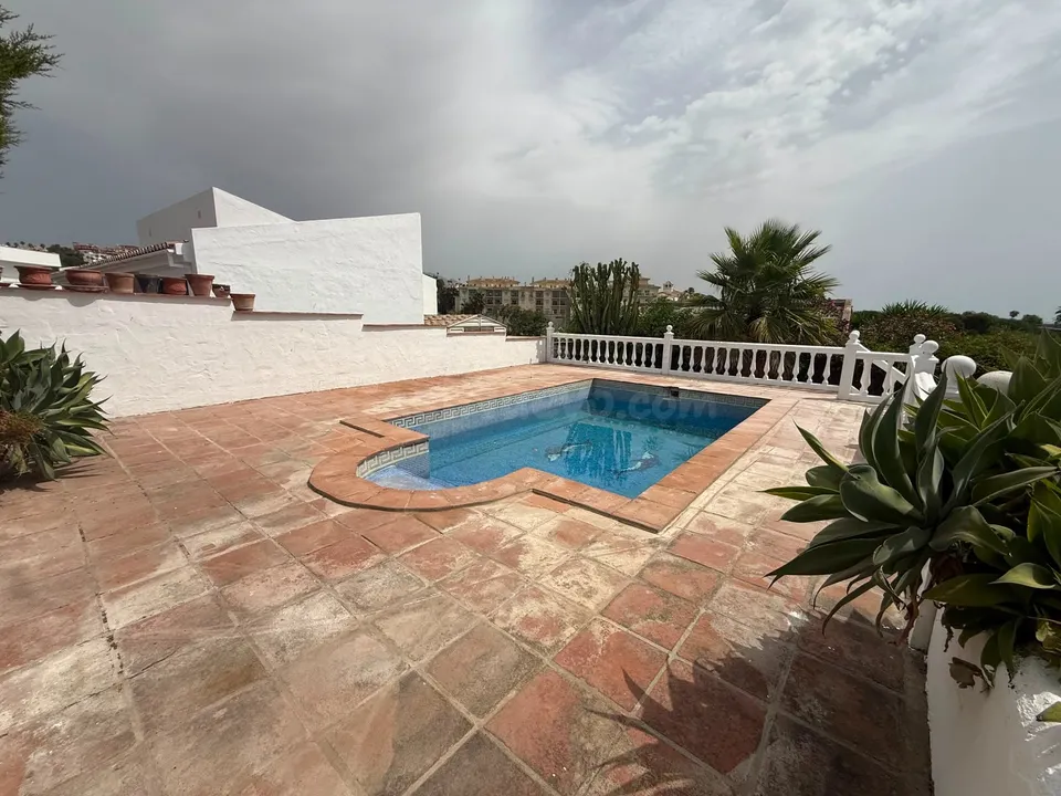 ✨ ¡villa independiente con piscina privada en la duquesa! ☀️