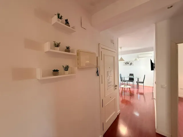 APARTAMENTO CON LICENCIA TURÍSTICA EN CALLE ALFAROS – PLENO CENTRO DE CÓRDOBA — 7