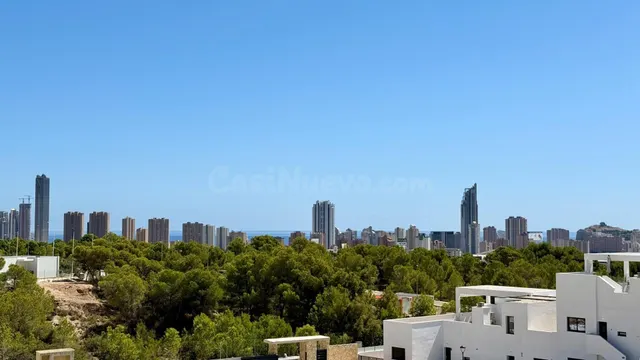 Ático con solárium y vistas al mar en Balcón de Finestrat - foto 5