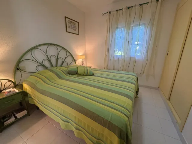 Bungalow planta baja en urb. mirador del mediterráneo con jardin esquina y piscina comunitaria — 14