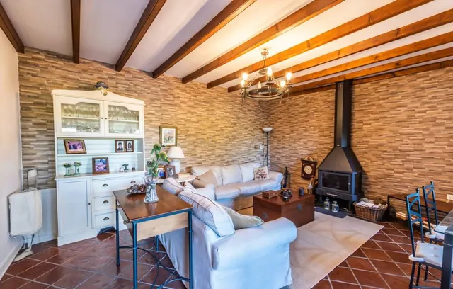 Casa independiente con jardín en San Mateo — 2