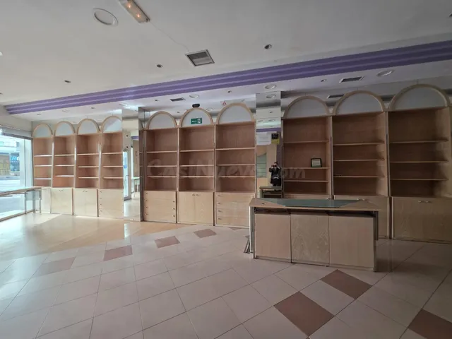 Amplio Local Comercial en Alquiler en Gamonal, Burgos - €120 - foto 3