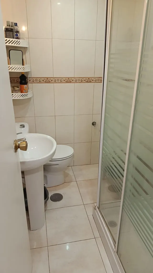 En el centro de la ciudad ,estudio a la venta con una terraza de buen tamaño y en un bloque muy económico — 9
