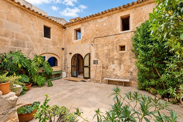 Encantadora casa de pueblo con amplia terraza en el centro de Ses Salines — 25