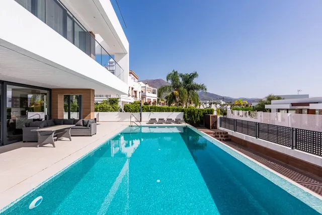 Chalet 3 habitaciones 220m² en venta - Costa Del Sol — 30