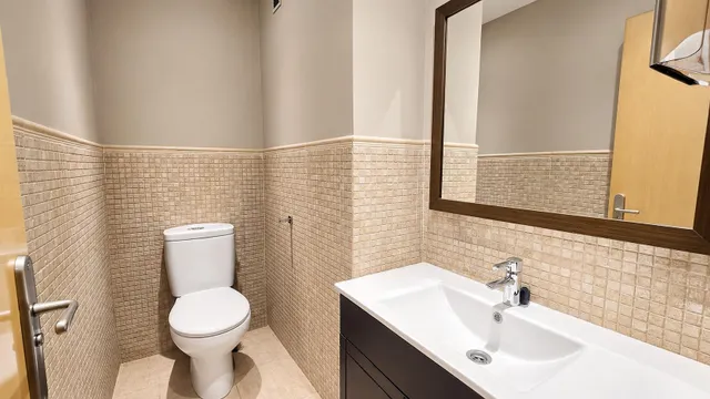 ¡INVERSORES! VENTA DE DOS PISOS UNIDOS A REFORMAR DE 3 DORMITORIOS Y 2 BAÑOS CADA UNO MUY CERCA DEL RETIRO — 21
