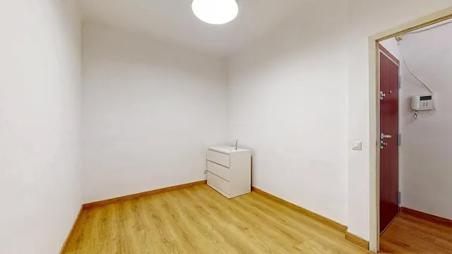 LUZ, SOL Y VISTAS DESPEJADAS EN UNA VIVIENDA EXTERIOR JUNTO A POBLENOU Y DIAGONAL MAR — 27