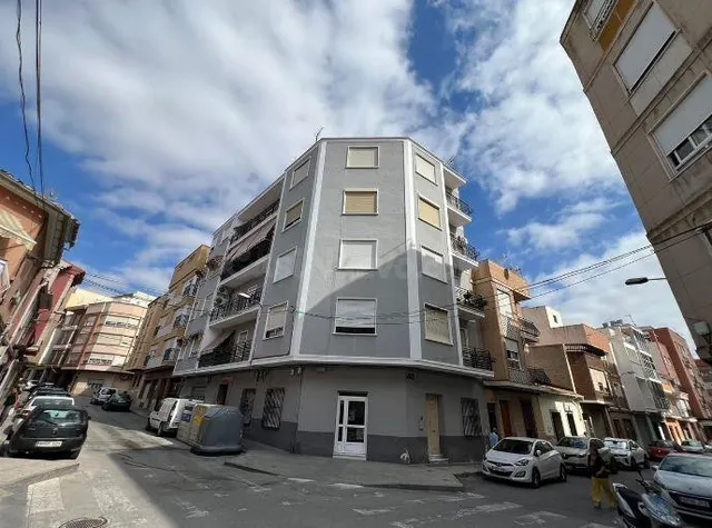 SE VENDE piso OKUPA en C Calle Numancia 33 de Cieza