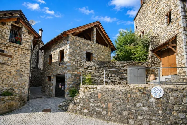 CASA DE PIEDRA ÚNICA EN ANETO – PROYECTO EXCLUSIVO EN EL COR - foto 2