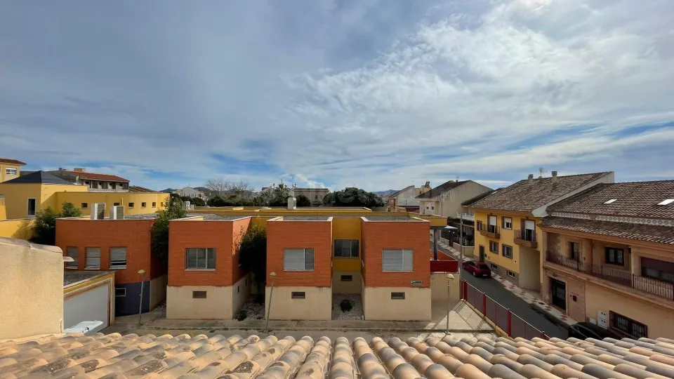 SE VENDE PISO INDEPENDIENTE EN FUENTE ALAMO