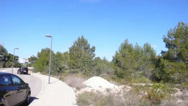 ESTUPENDA PARCELA DE 1.320 M2 EN ZONA TORRE EN CONILL, BÉTER - foto 4