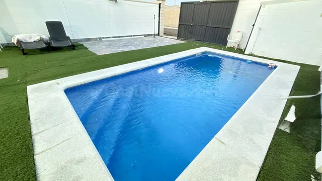 ESPECTACULAR VIVIENDA RUSTICA CON PISCINA Y PLACAS SOLARES E - foto 3