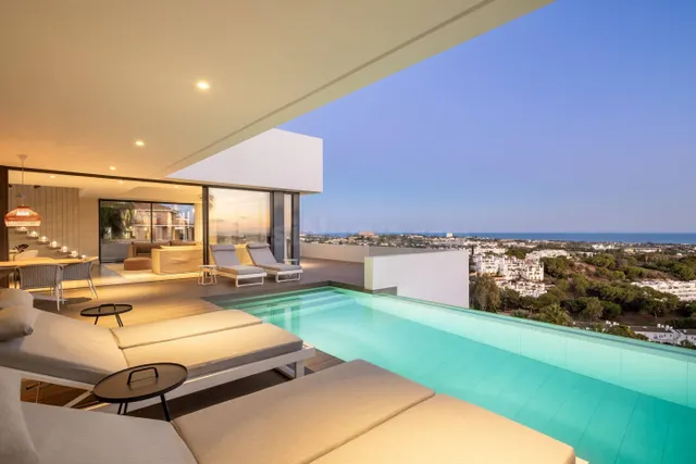Villa de lujo en venta en la zona La Quinta de Benahavís. Má