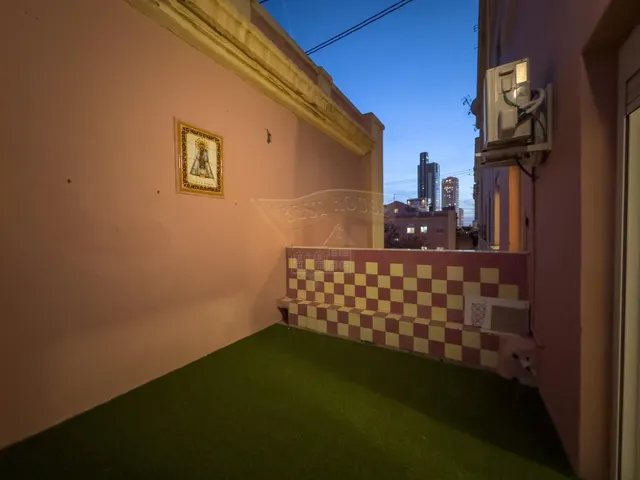 ESTUPENDO PISO EN FRENTE DE LOS JARDINES DE BENICALAP — 16