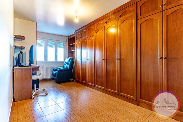 ✨ ¡AMPLIO PISO de 144 m2 con ASCENSOR y TERRAZA cubierta en CARBALLO por 139.990€! — 8