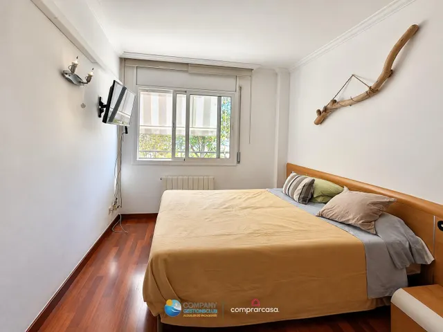 Piso con gran patio privado, terraza, parking y trastero en Tossa de Mar — 10