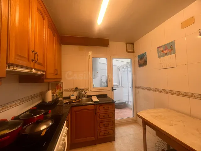 Amplio y Acogedor Piso en Reus - Oportunidad de Inversión - foto 4