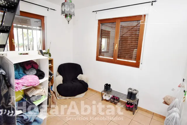 CHALET CON PISCINA, GARAJE Y TERRAZA — 39