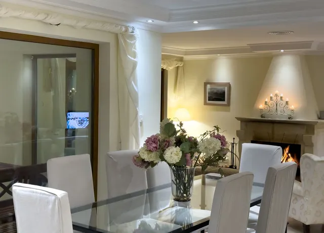 Chalet 7 habitaciones 958m² en venta - Marbella — 50