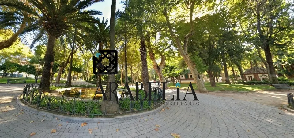 ¡Espectacular piso con LICENCIA TURÍSTICA, garaje y trastero en el CENTRO!