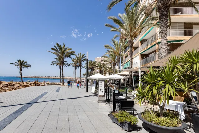 Se vende Apartamento luminoso en el Paseo Marítimo — 11