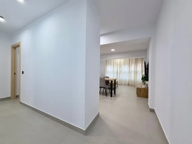 Precioso piso totalmente reformado en alquiler de larga temporada — 13