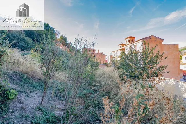 Oportunidad Única: Terreno Urbano en Vélez de Benaudalla - C - foto 5