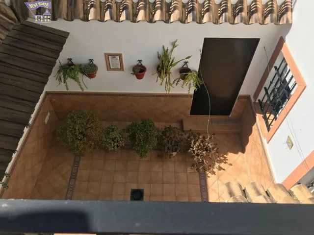 UNIFAMILIAR EN EL PORTICHUELO — 2