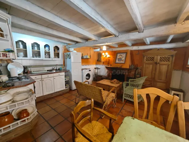 CASA DE PIEDRA EN CARMONA