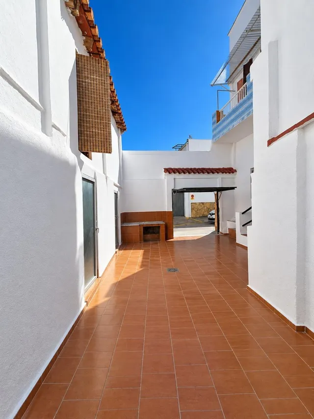 CASA DE PUEBLO CON ENCANTO, REFORMADA Y CON POSIBILIDAD DE CREAR UNA SEGUNDA VIVIENDA – GILET — 27