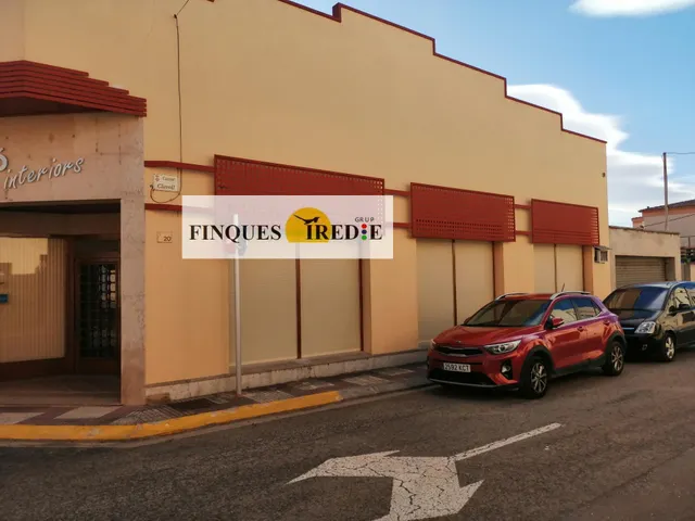 Local Comercial en L’ Aldea, Tarragona. — 7
