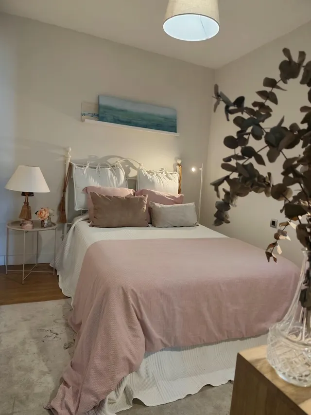 VIVIENDA REFORMADA;  CALIDAD, AMPLITUD Y UNAS VISTAS QUE MARCAN LA DIFERENCIA AL PASEO MARÍTIMO Y AL PUERTO. — 23