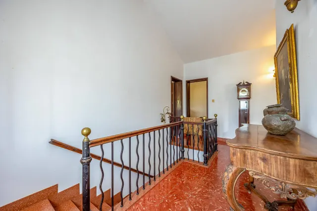 Casa con encanto en tafira, amplia parcela y construcciones auxiliares — 48