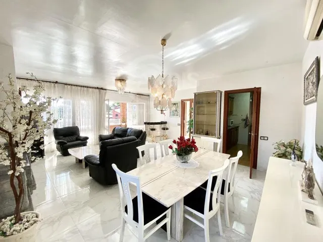 Chalet Independiente en Lloret de Mar — 34