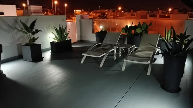 VILLA DE 3 DORMITORIOS Y 3 BAÑOS CON PISCINA EN LOMAS DE CABO ROIG, ORIHUELA COSTA — 49