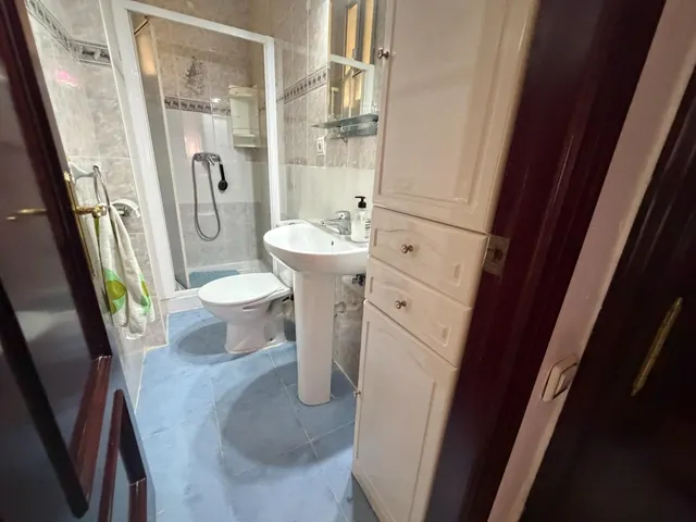 En venta vivienda de tres dormitorios en zona carlos iii — 16