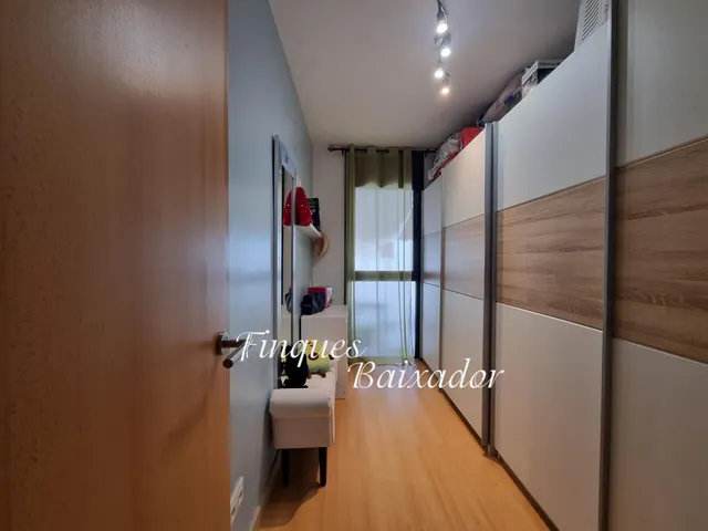 ¡BONITO PISO EN EL CENTRO CON 3 HABS. Y 2 BAÑOS, CON AMPLIA TERRAZA CON BARBACOA! — 10