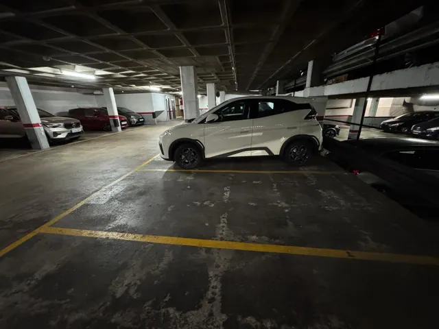 Plaça de parking - Gràcia / Lesseps — 10